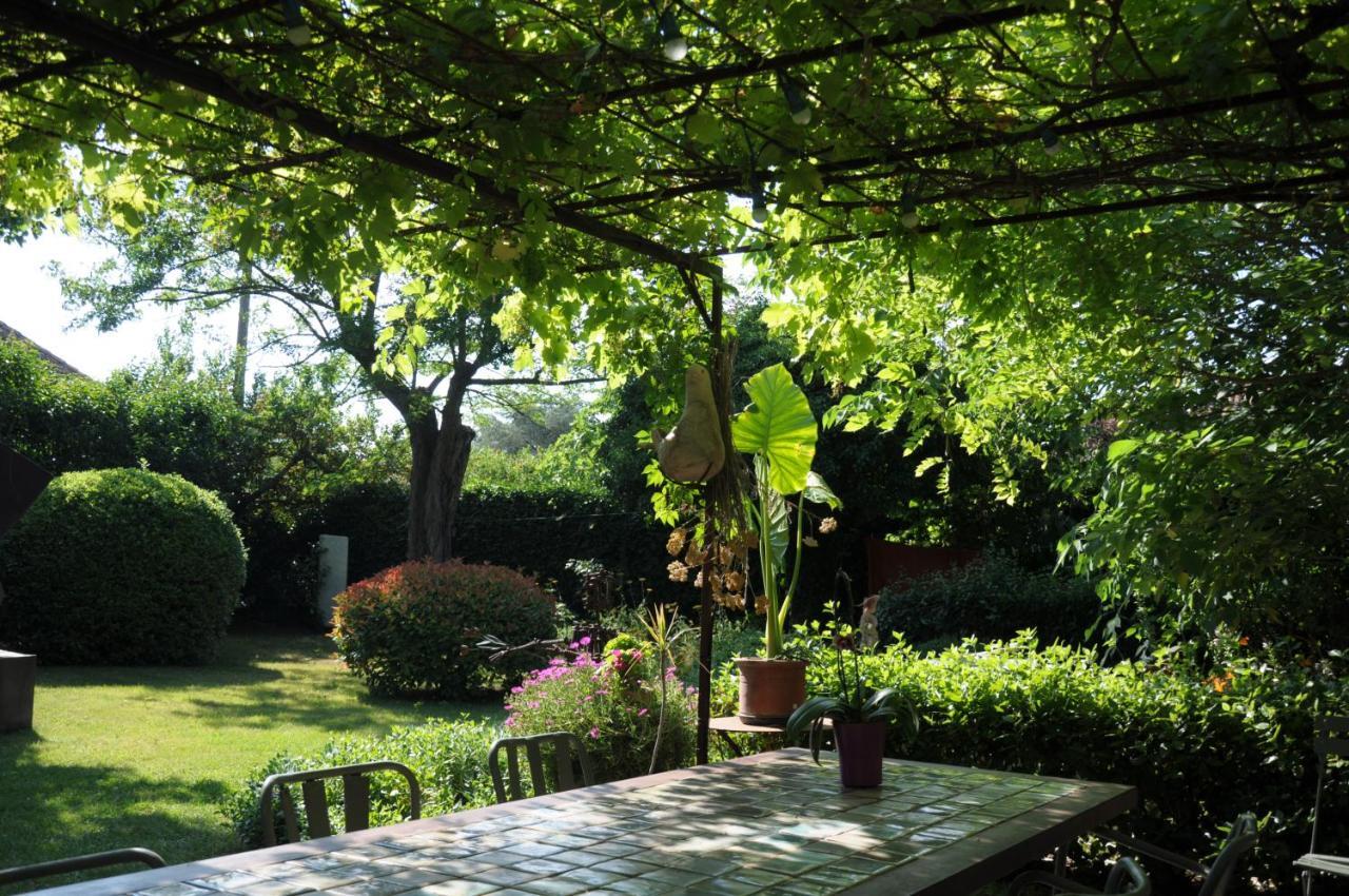 La Mazade De Saint Mamert Экстерьер фото