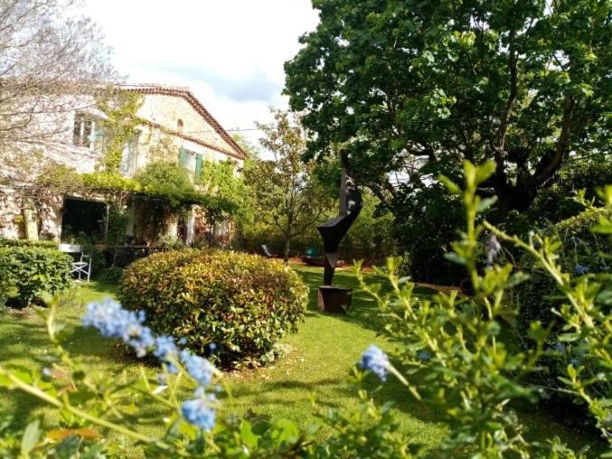 La Mazade De Saint Mamert Экстерьер фото